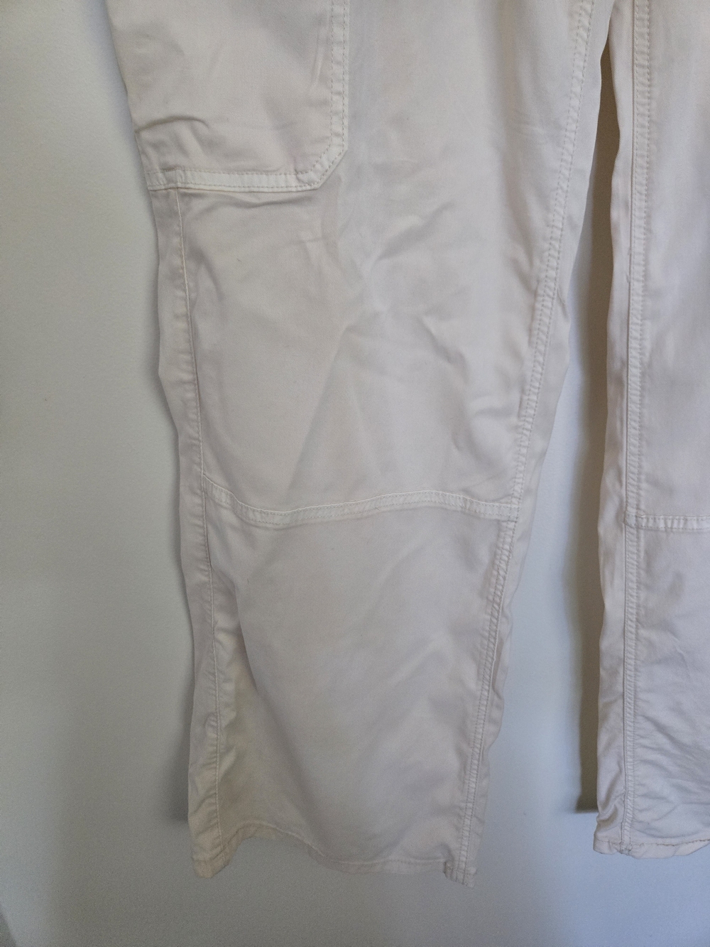 American Eagle Outfitters Women's Cream Straight-Leg Cargo Pants - Picture 5 of 11
